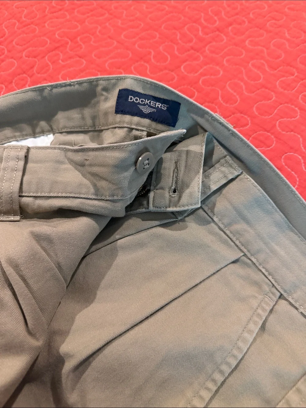 Dockers Men’s Flat Front Shorts in Light Khaki